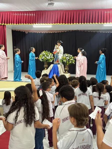 Coroação de N. Senhora — foto 13